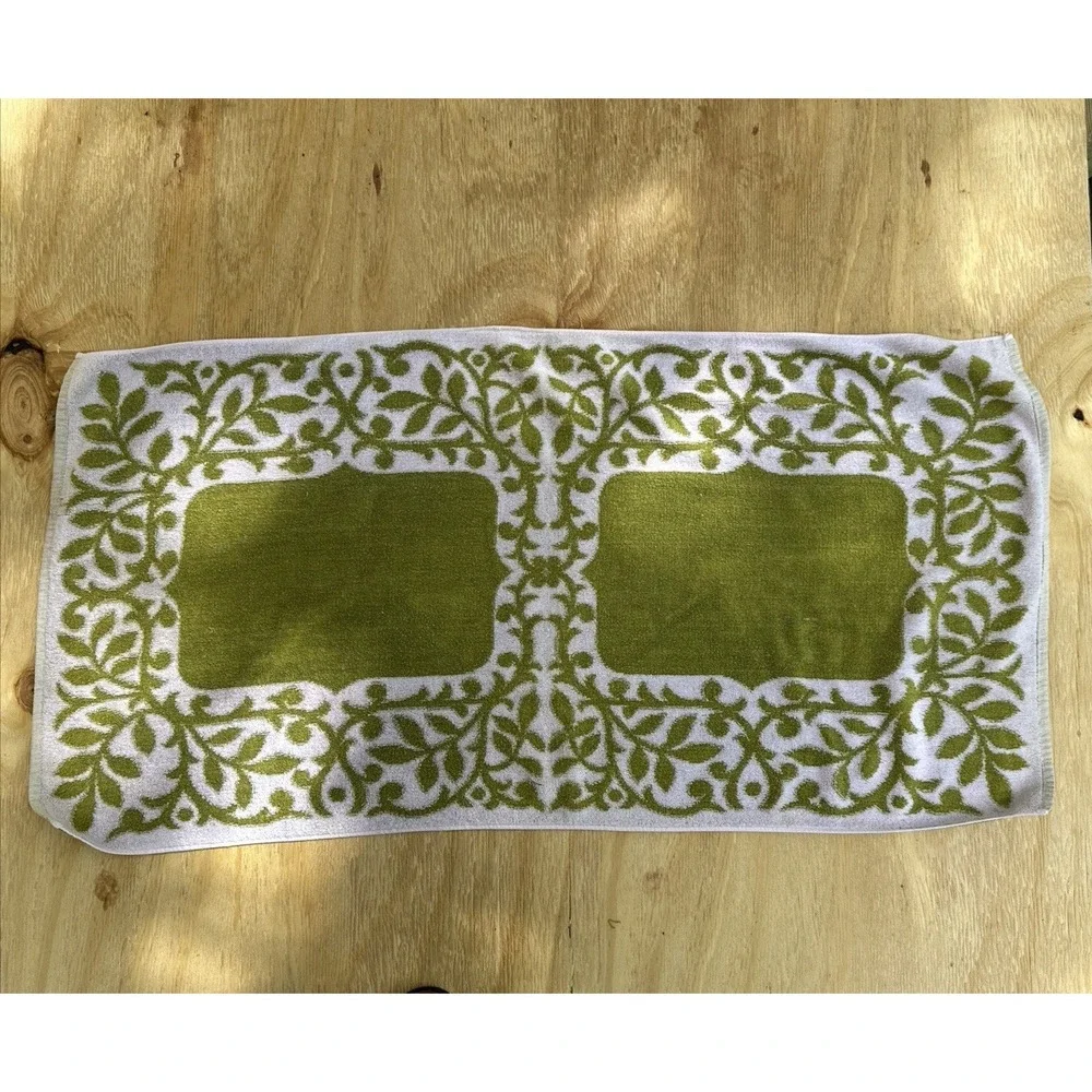 Vtg 70s Avocado Green Floral Damask Bath Towel 21x42 Cotton Terry MCM Retro